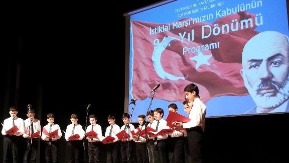 12 Mart İstiklal Marşının Kabulü ve Mehmet Akif Ersoyu anma programı Zeytinburnu Kültür Merkezinde yapıldı.