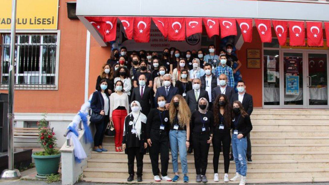 Borsa İstanbul Zeytinburnu Anadolu Lisesi TÜBİTAK 4006 Bilim Fuarı