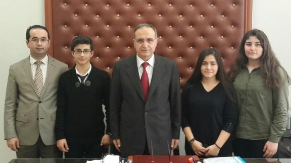 Adile Mermerci Anadolu Lisesi öğrencilerinin Müdürümüz ile röportajı