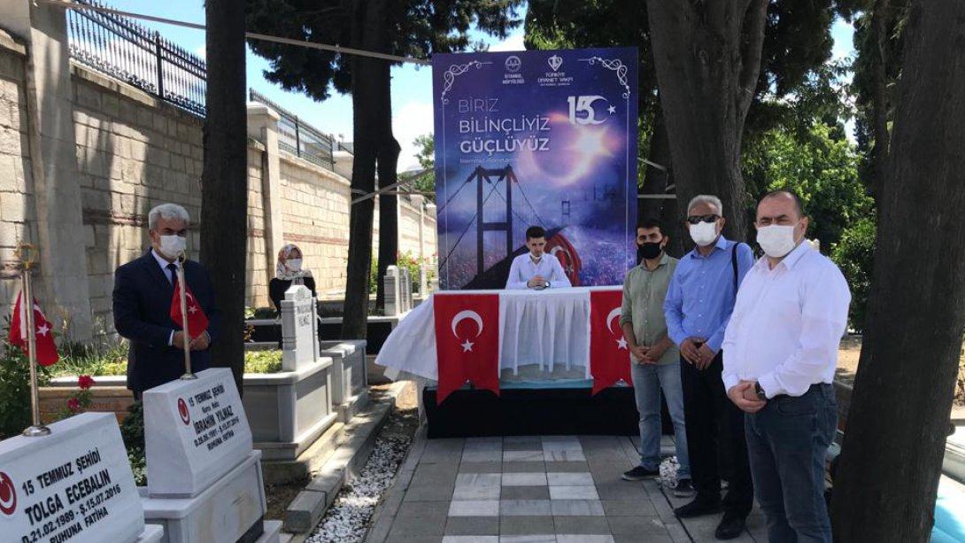 Edirnekapı 15 Temmuz Şehitliği'nde 15 Temmuz Şehitlerimiz için Hatim Duamızı Yaptık 