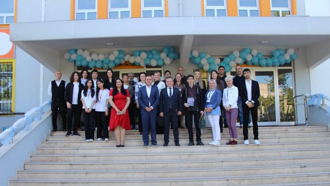 TÜBİTAK 4006 BORSA İSTANBUL ZEYTİNBURNU ANADOLU LİSESİNDE GERÇEKLEŞTİ