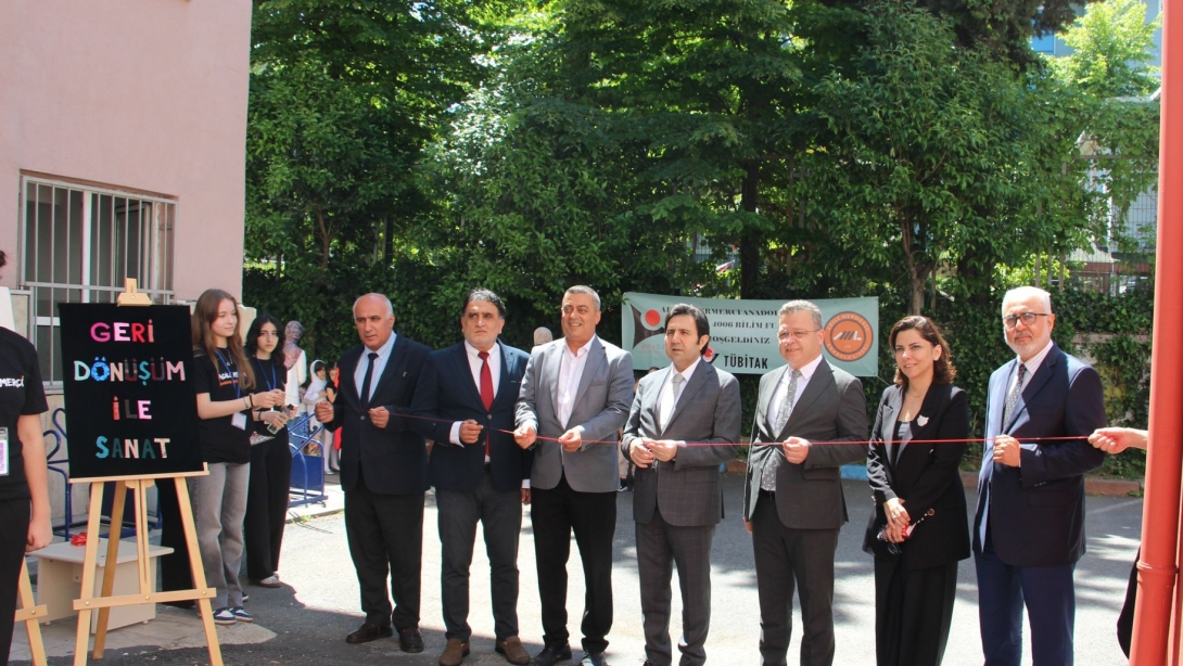 TÜBİTAK 4006 ADİLE MERMERCİ ANADOLU LİSESİNDE GERÇEKLEŞTİ