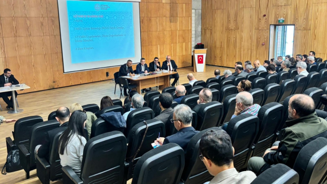 İLÇEMİZDEKİ EĞİTİM KURUMLARI MÜDÜRLER TOPLANTISI YAPILDI